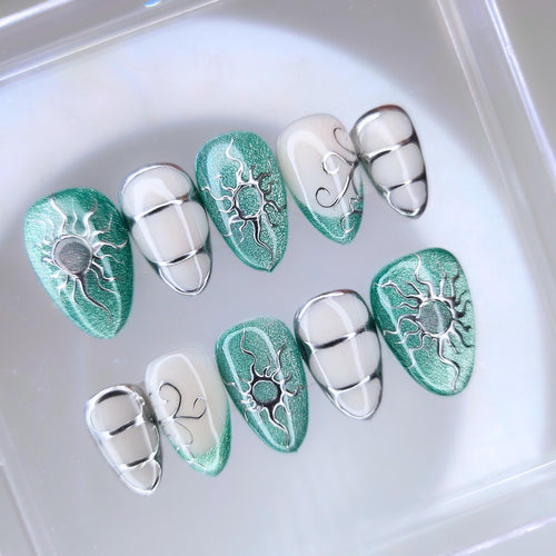 Cat eye silver chrome– Press-on nails chrome vert rose bleu violet  cat eye argenté Amande moyenne  Fait main & sur mesure spring printemps