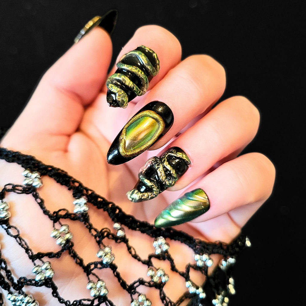 Press on nails Faux ongles Halloween gouttes de sang dripping blood