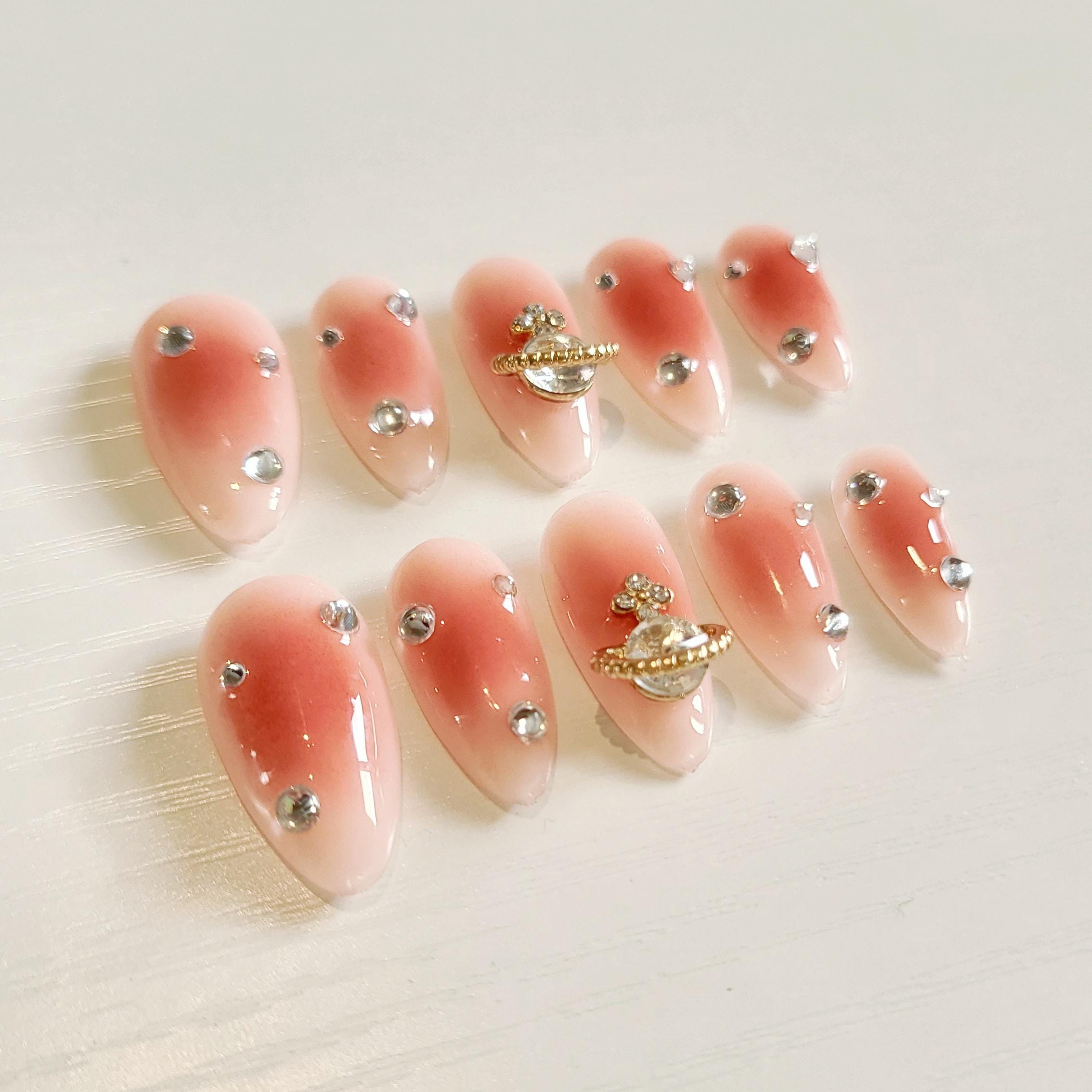 Press on nails Faux ongles inspiration Vivienne Westwood